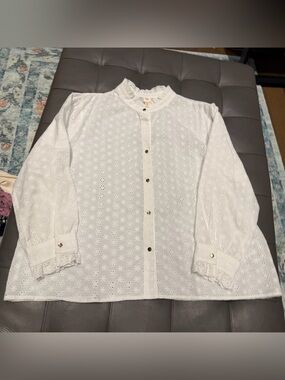 New Outres Filles White Eyelet Button-Down Blouse - 2X